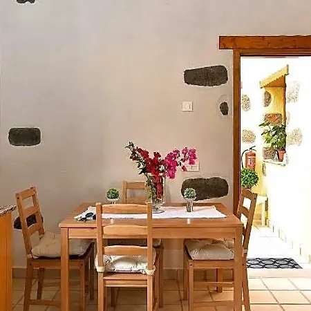 Ξενοδοχείο In With Private Pool Ινχένιο